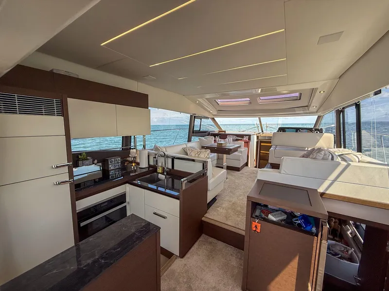 Slide: The Image of Prestige 520S 2019 - 53