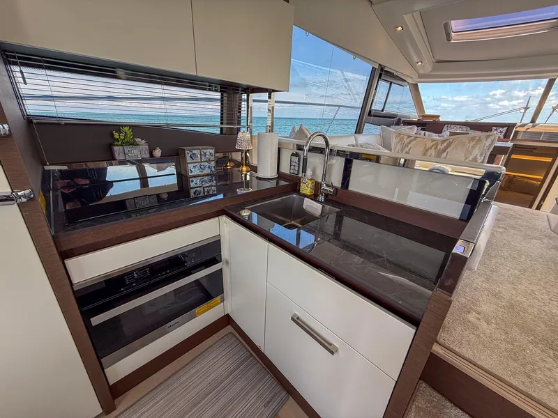 Slide: The Image of Prestige 520S 2019 - 55