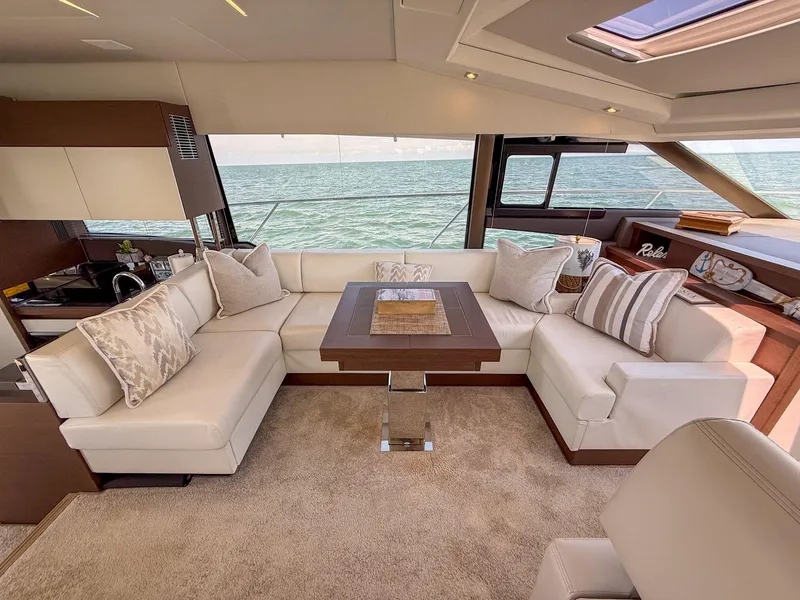 Slide: The Image of Prestige 520S 2019 - 59