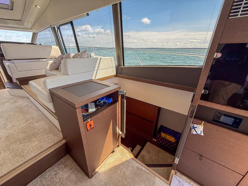 Slide: The Image of Prestige 520S 2019 - 68