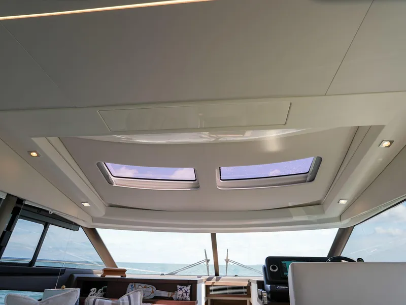 Slide: The Image of Prestige 520S 2019 - 76