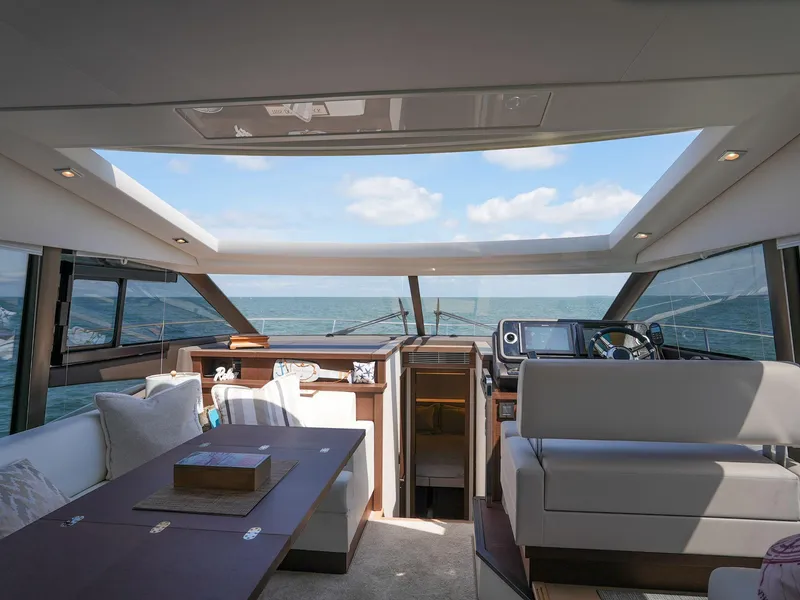 Slide: The Image of Prestige 520S 2019 - 77