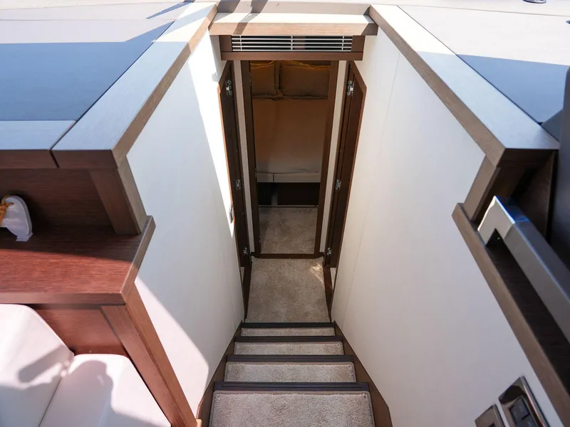 Slide: The Image of Prestige 520S 2019 - 78