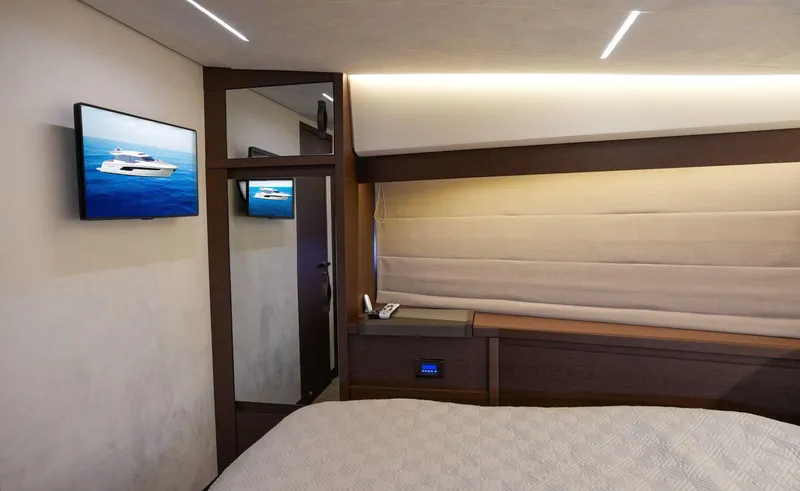 Slide: The Image of Prestige 520S 2019 - 81