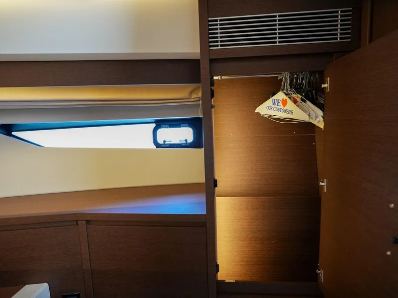 Slide: The Image of Prestige 520S 2019 - 85