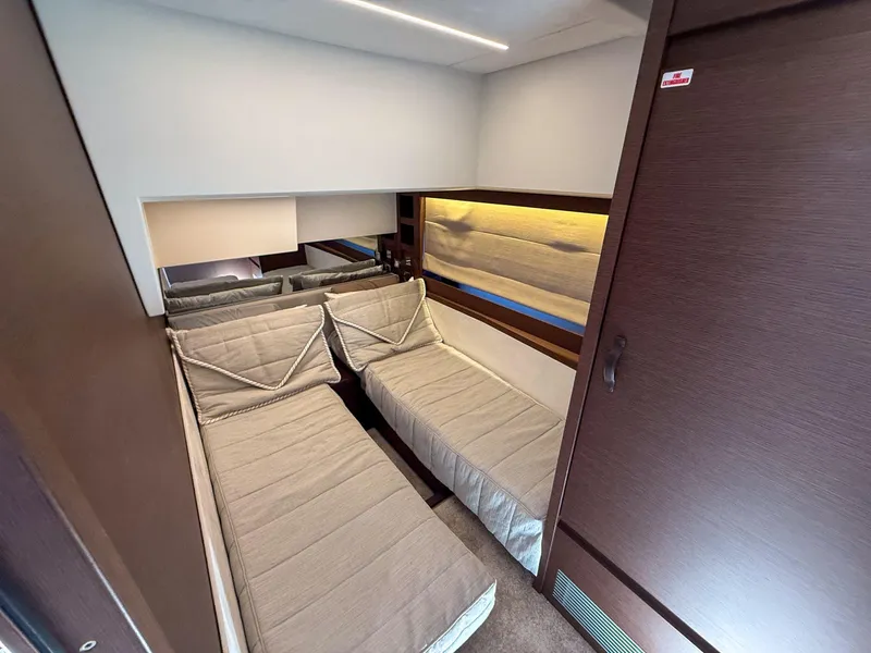 Slide: The Image of Prestige 520S 2019 - 91