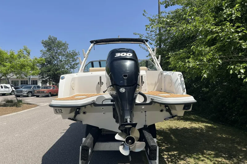 Slide: The Image of Boston Whaler 230 Vantage 2014 - 3