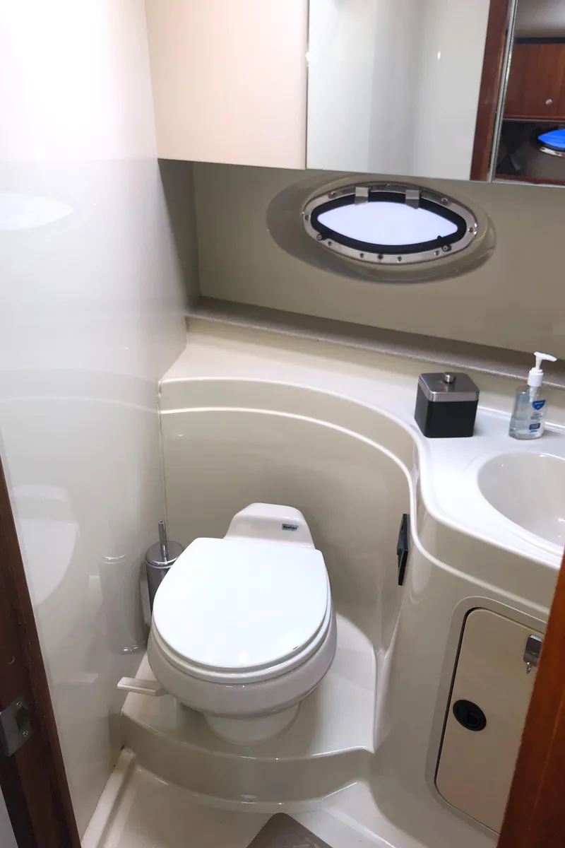 Slide: The Image of Cruisers 340 Express 2007 - 51