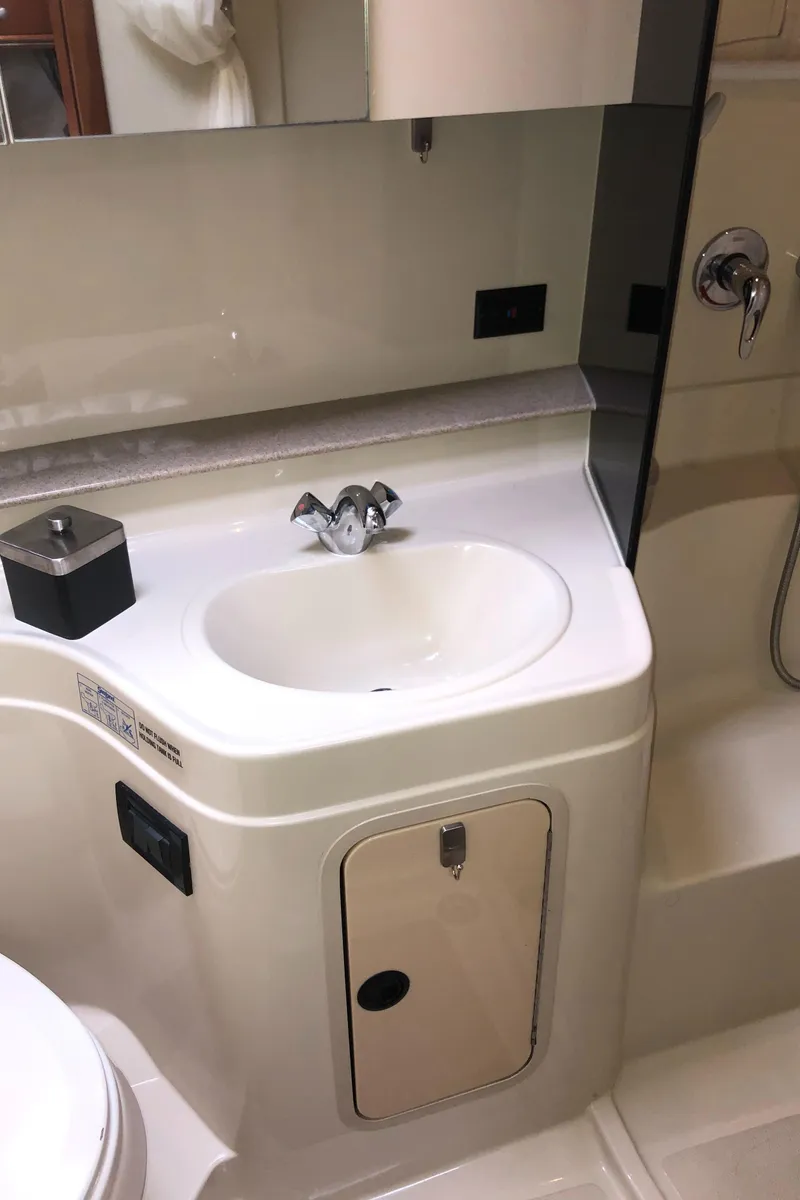 Slide: The Image of Cruisers 340 Express 2007 - 52