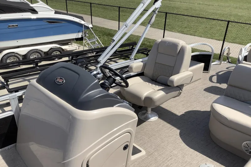 Slide: The Image of Ranger RP223F 2020 - 13