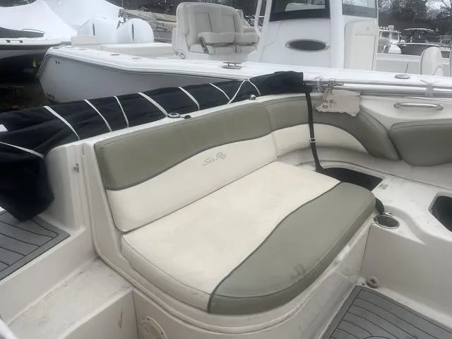 Slide: The Image of Sea Ray 240 Sundeck 2005 - 3