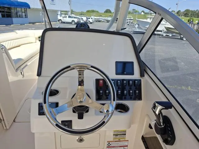 Slide: The Image of Grady-White Freedom 235 2025 - 15