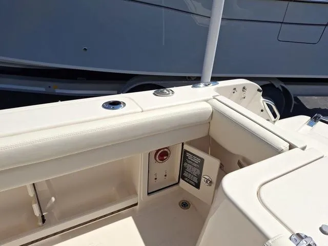 Slide: The Image of Grady-White Freedom 235 2025 - 33