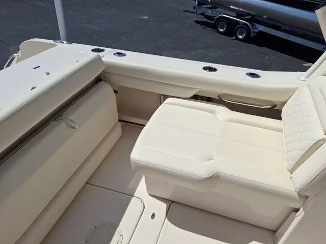 Slide: The Image of Grady-White Freedom 235 2025 - 22