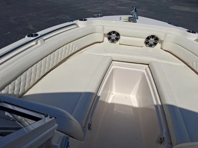 Slide: The Image of Grady-White Freedom 235 2025 - 9