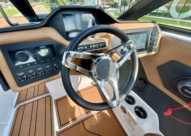 Slide: The Image of Cobalt CS23 Surf 2025 - 29