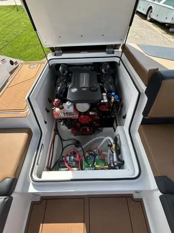 Slide: The Image of Cobalt CS23 Surf 2025 - 62