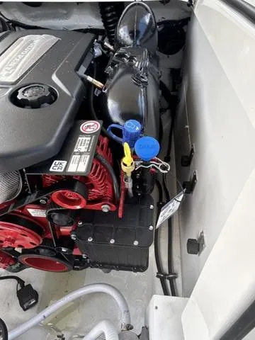 Slide: The Image of Cobalt CS23 Surf 2025 - 64