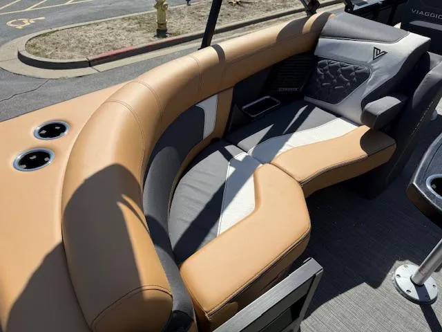 Slide: The Image of Viaggio Diamante 22U / SUZUKI DF250 2025 - 12