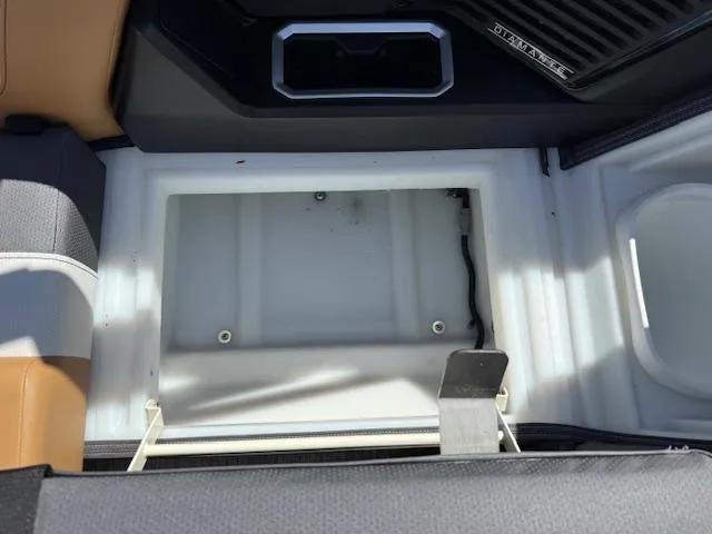 Slide: The Image of Viaggio Diamante 22U / SUZUKI DF250 2025 - 16