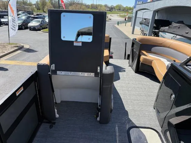 Slide: The Image of Viaggio Diamante 22U / SUZUKI DF250 2025 - 31