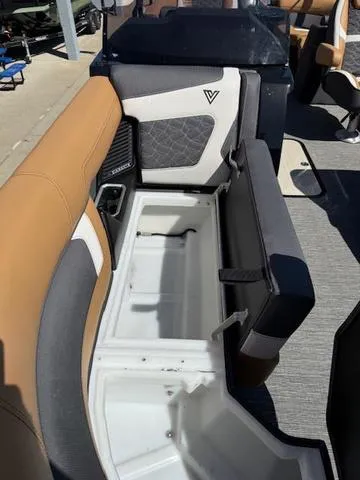 Slide: The Image of Viaggio Diamante 22U / SUZUKI DF250 2025 - 34