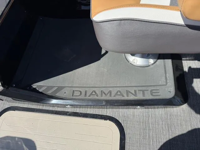 Slide: The Image of Viaggio Diamante 22U / SUZUKI DF250 2025 - 39