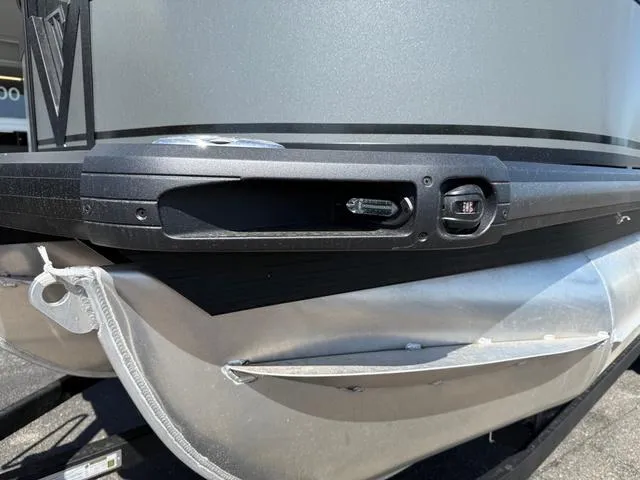 Slide: The Image of Viaggio Diamante 22U / SUZUKI DF250 2025 - 6