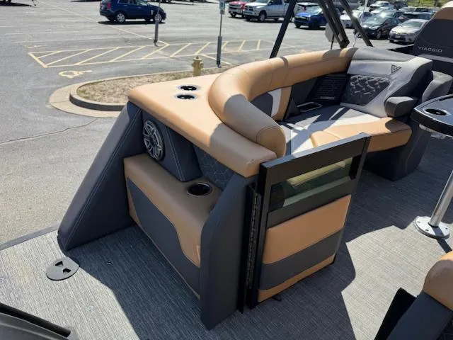 Slide: The Image of Viaggio Diamante 22U / SUZUKI DF250 2025 - 7