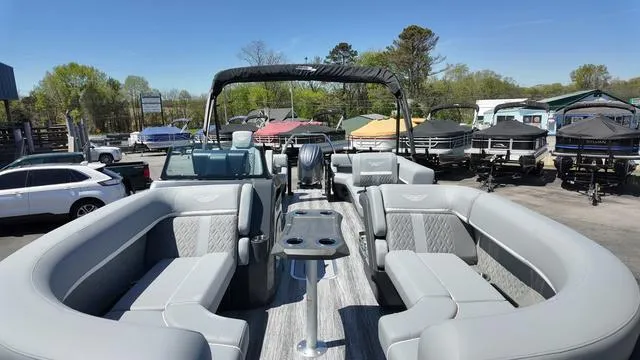 Slide: The Image of Bennington M Quad Bench 22 MFB 2025 - 12