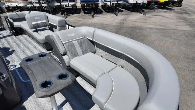 Slide: The Image of Bennington M Quad Bench 22 MFB 2025 - 14