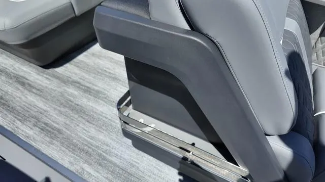 Slide: The Image of Bennington M Quad Bench 22 MFB 2025 - 15