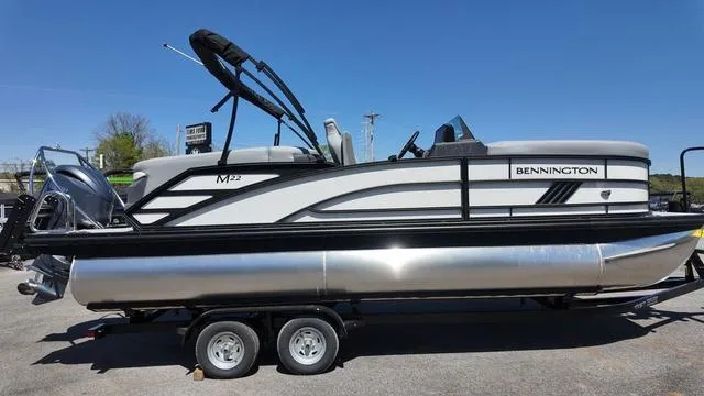 Slide: The Image of Bennington M Quad Bench 22 MFB 2025 - 8