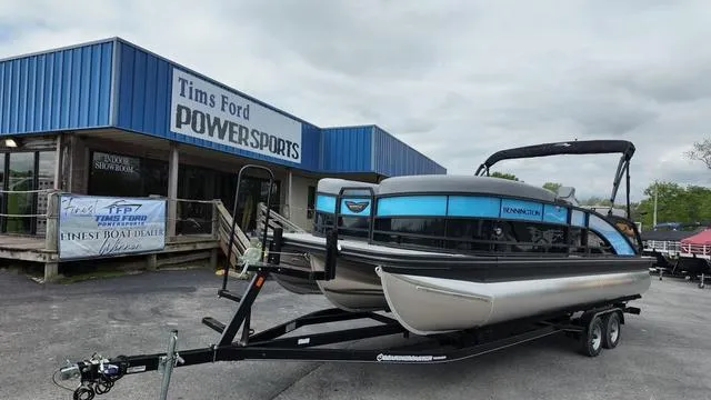 Slide: The Image of Bennington M Swingback 24 MSB 2025 - 1