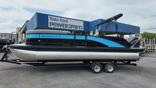 Slide: The Image of Bennington M Swingback 24 MSB 2025 - 2