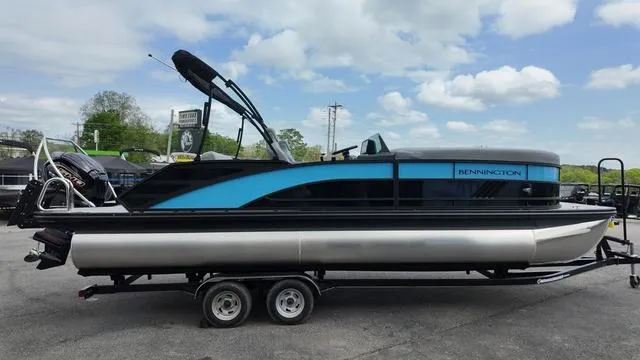 Slide: The Image of Bennington M Swingback 24 MSB 2025 - 6