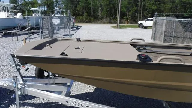 Slide: The Image of Excel Eclipse 17' 2025 - 2