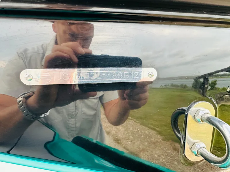 Slide: The Image of Malibu Wakesetter 24 MXZ 2021 - 43