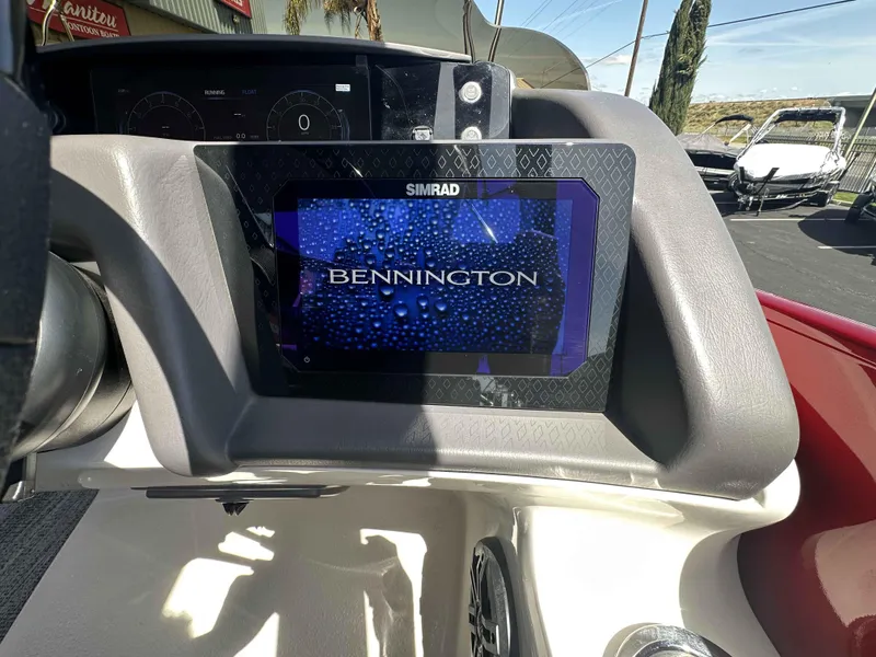 Slide: The Image of Dashboard of 2025 Bennington 25 RXSB boat with Simrad display. - 18
