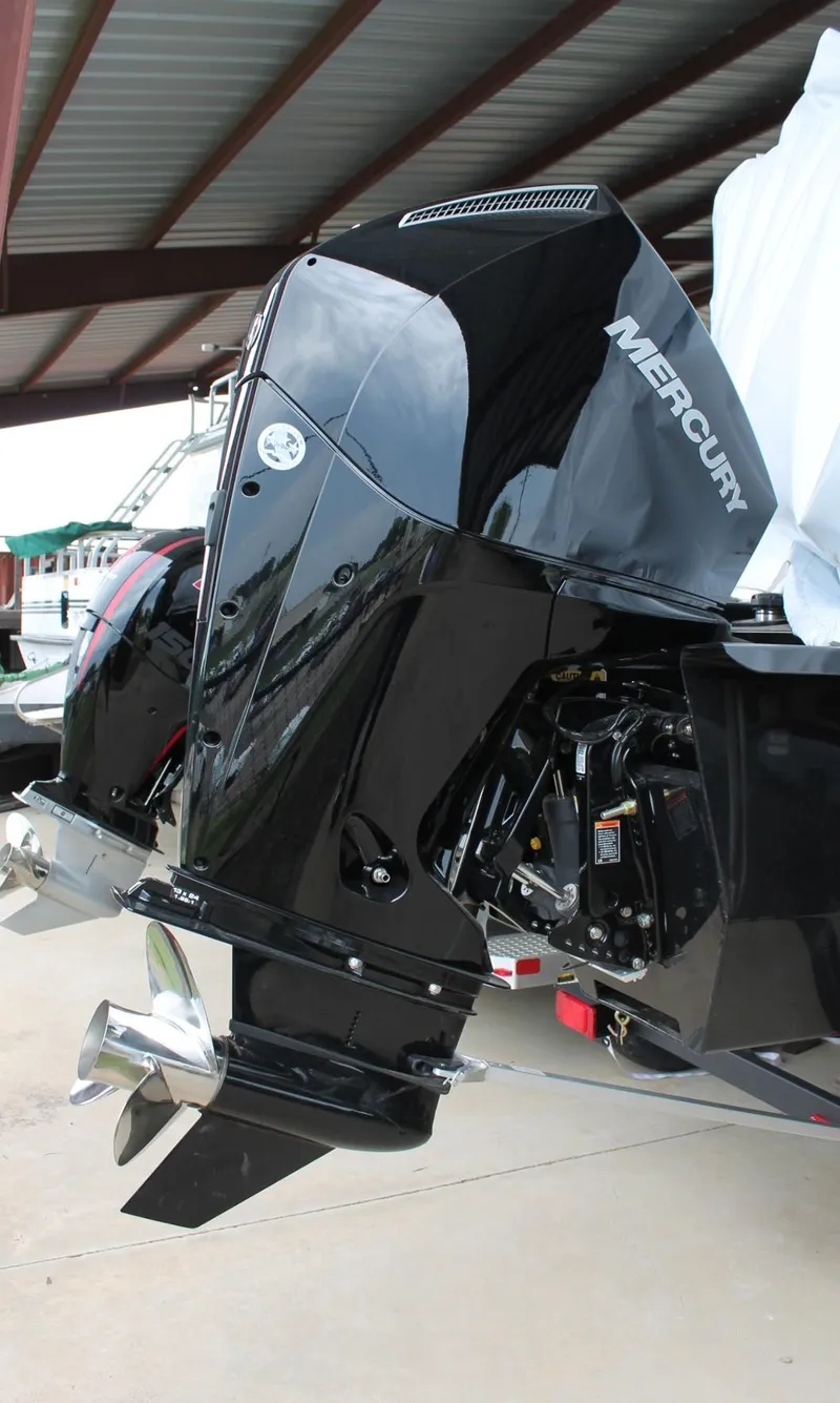 Slide: The Image of Ranger Boats 223C 2025 - 30