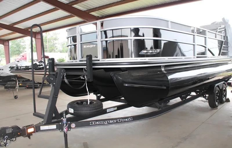 Slide: The Image of Ranger Boats 223C 2025 - 9