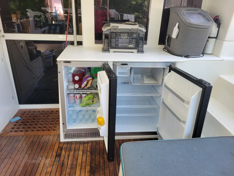 Slide: The Image of Outdoor mini fridge on Lagoon 450 yacht, stocked with drinks and food, 2011 model. - 8