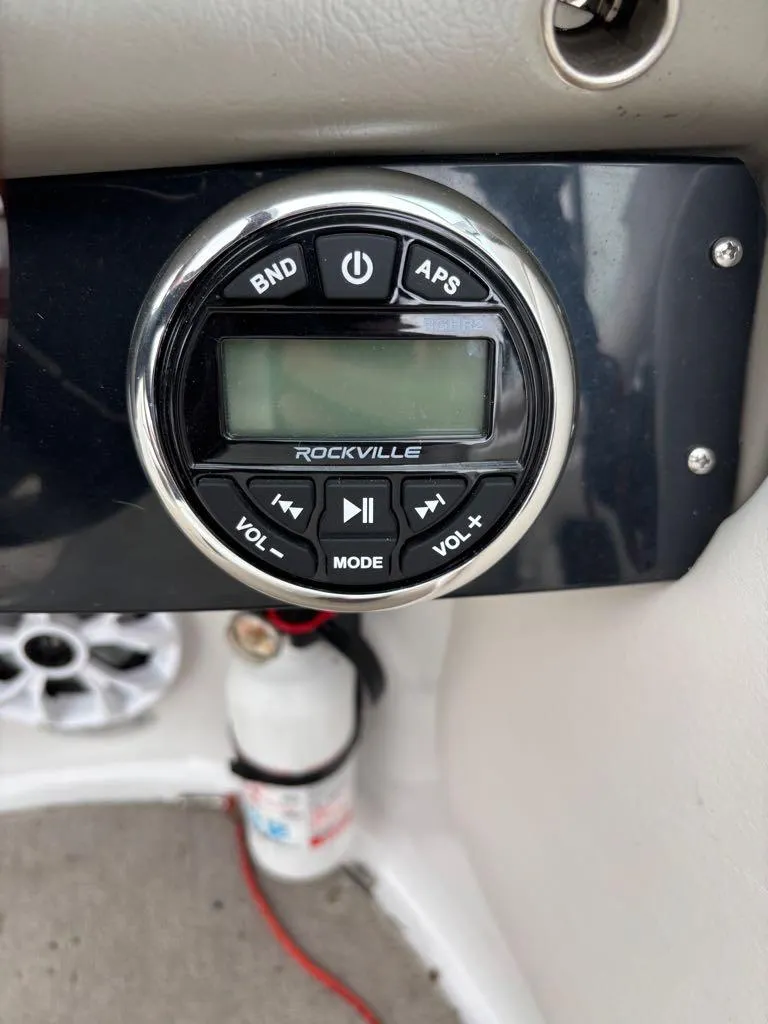 Slide: The Image of Crownline Boats 205 SS 2001 - 2