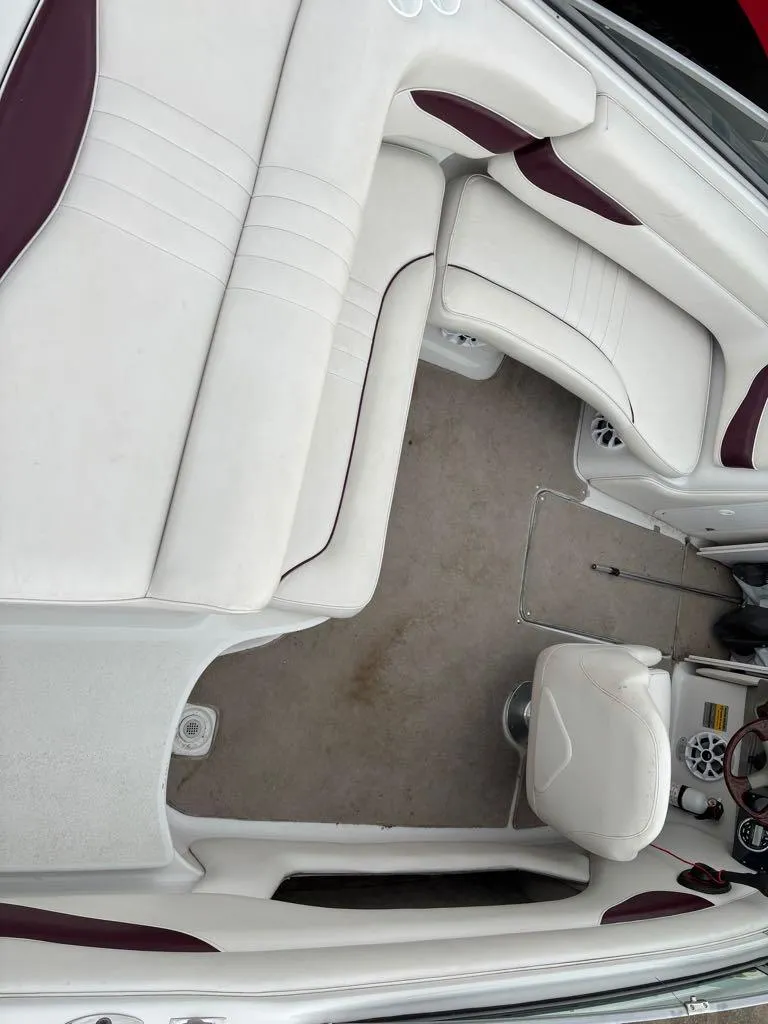 Slide: The Image of Crownline Boats 205 SS 2001 - 5