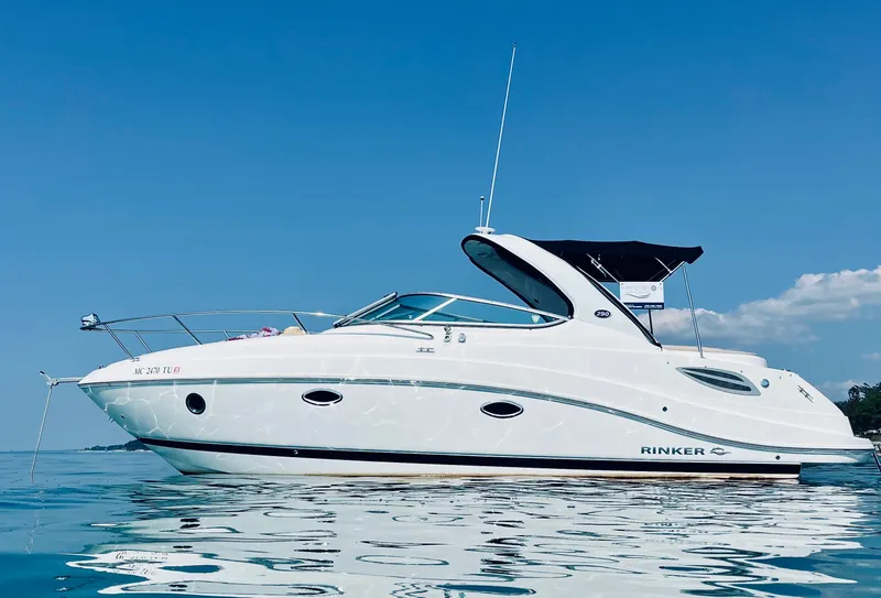 The Image of Rinker 290 Express 2015 - 0
