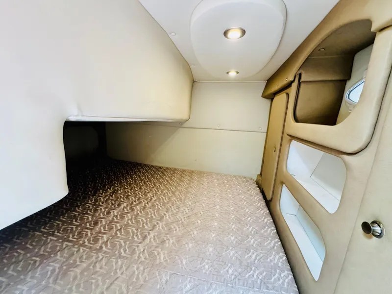 Slide: The Image of Rinker 290 Express 2015 - 19