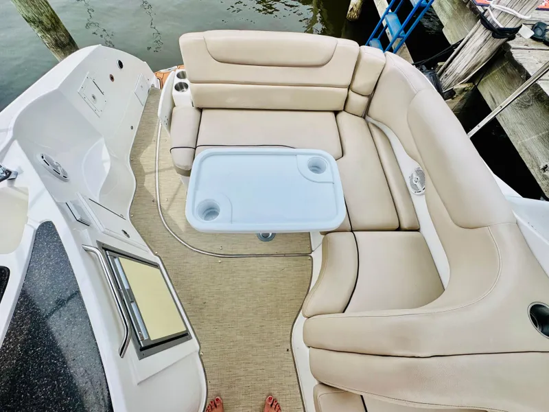 Slide: The Image of Rinker 290 Express 2015 - 8