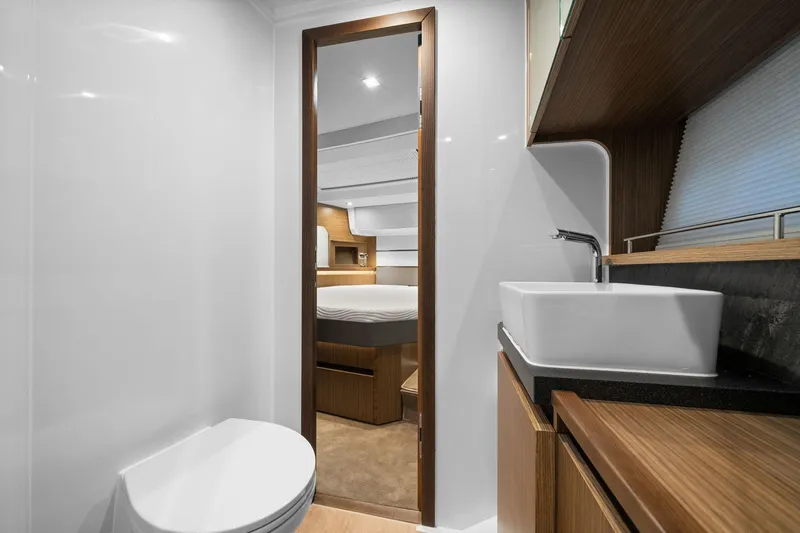 Slide: The Image of Sealine C430 2022 - 21