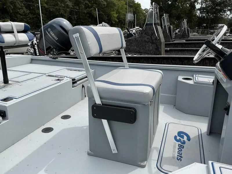 Slide: The Image of G3 Gator Tough 20 CCJ DLX 2025 - 12