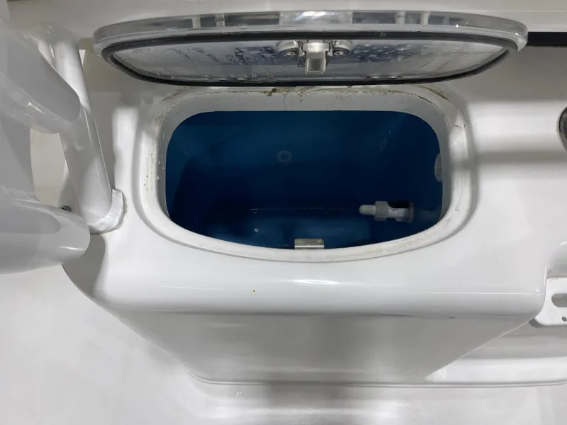 Slide: The Image of Tidewater 232 CC Adventure 2025 - 21